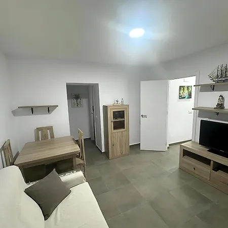 A 300 Metros De La Playa Apartment *